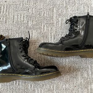 Dr. Martens Kid's Collection 1460 Junior Delaney Lace Up Boot, USA Size 5